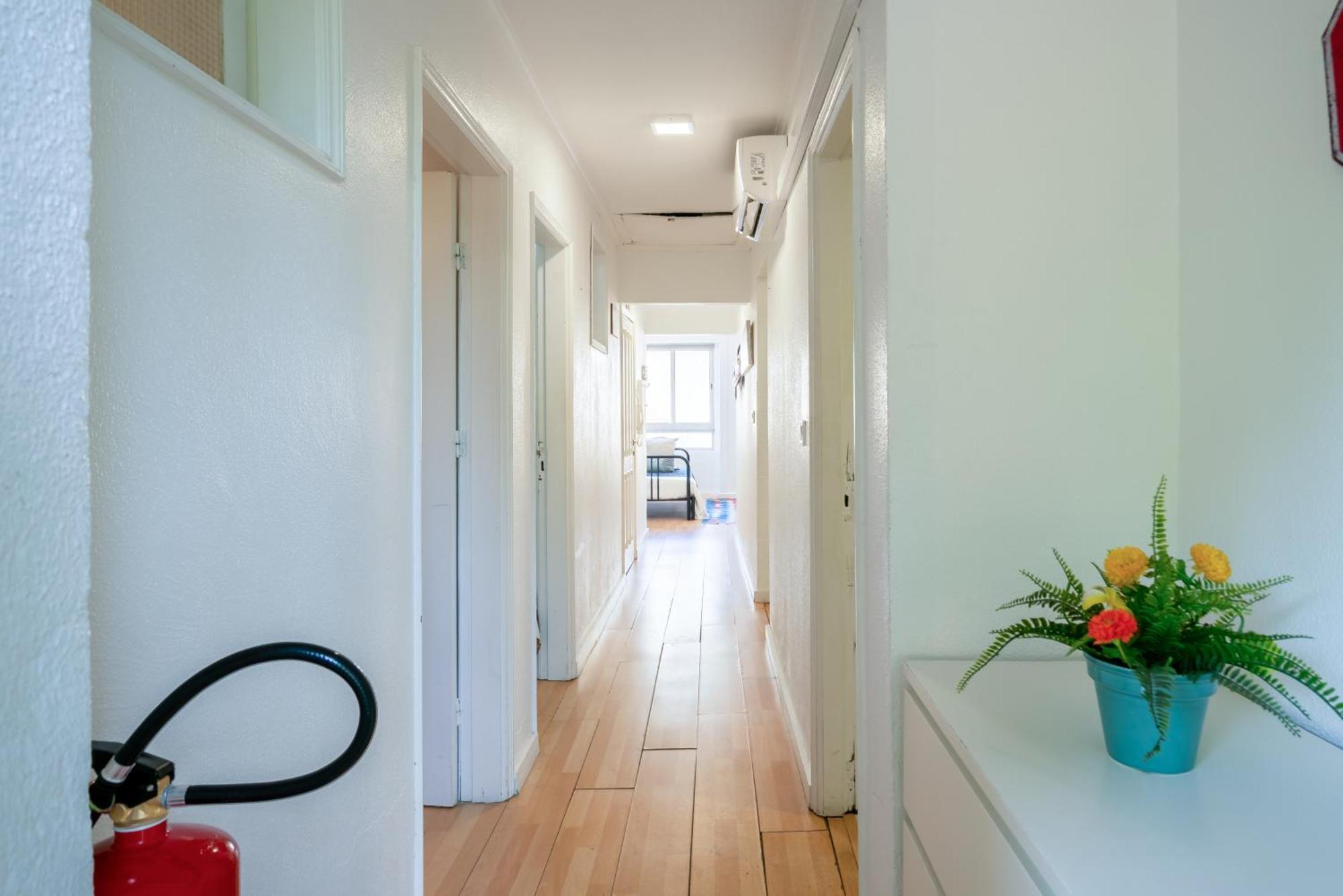 Apartamento Host Wise - Large Flat W Terrace - Ace Location At Aliados OOporto Exterior foto