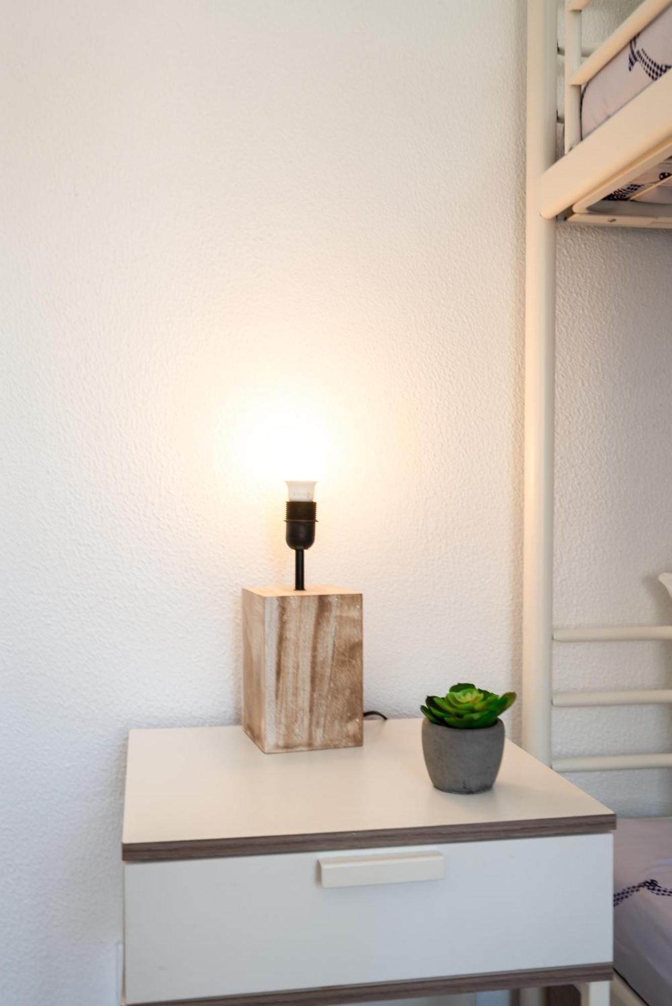 Apartamento Host Wise - Large Flat W Terrace - Ace Location At Aliados OOporto Habitación foto