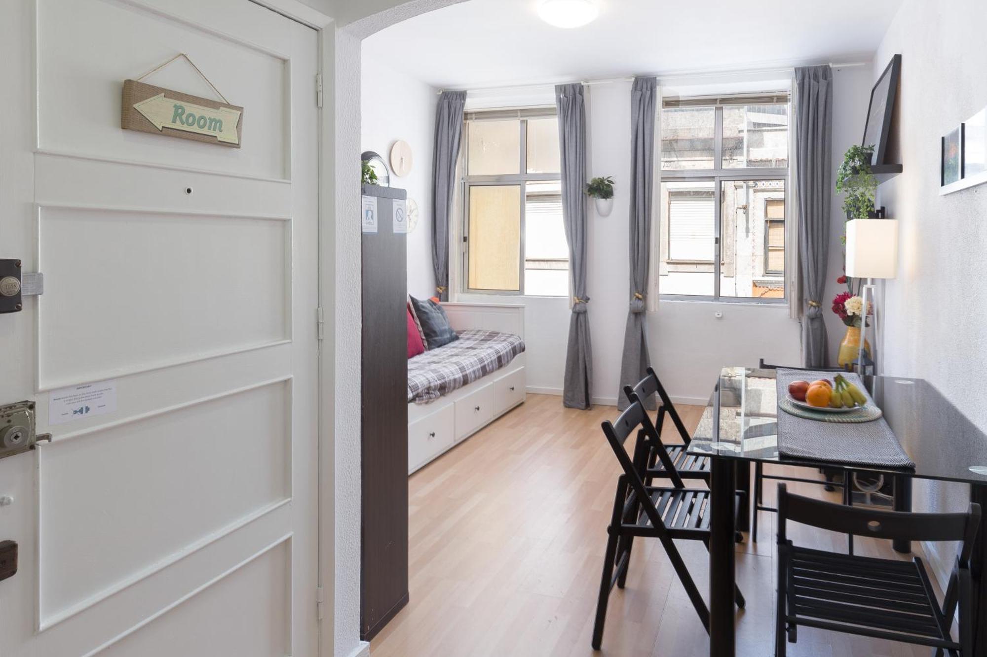 Apartamento Host Wise - Large Flat W Terrace - Ace Location At Aliados OOporto Habitación foto